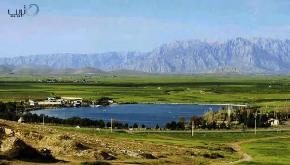 سراب نیلوفر کرمانشاه جاذبه گلهای شناور